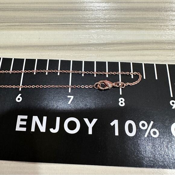 Rhinestone and crested heart essential oil diffuser, necklace locket 16 “ chain - Picture 6 of 8